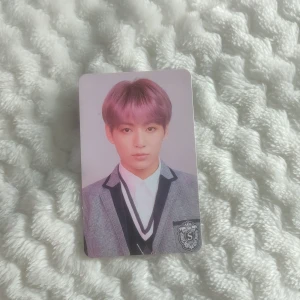 Bts - JK kort från ett gammalt album 