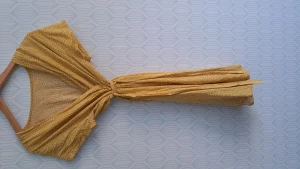 Tunn sommarklänning - Bomullsklänning i stl M. Knyts i midjan.