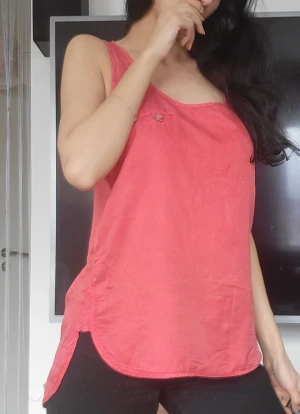 Korall linne topp - Koral litte topp