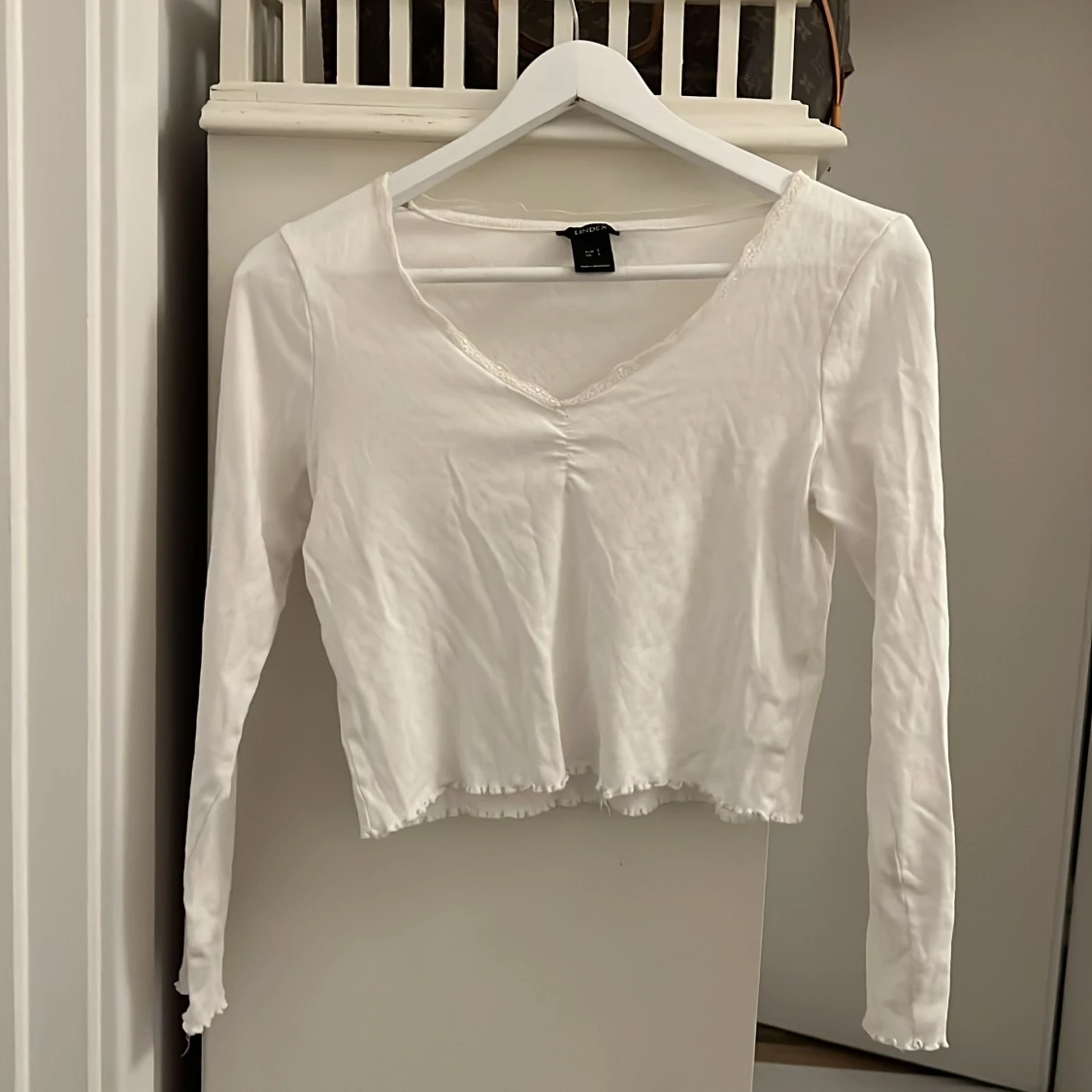 Långärmad tröja med spets  - 91