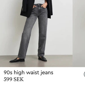 Jeans - Säljer jättefina gråa jeans från Gina tricot pga att dem inte passar mig längre! Använd fåtal gånger och är i mycket bra skick☺️
