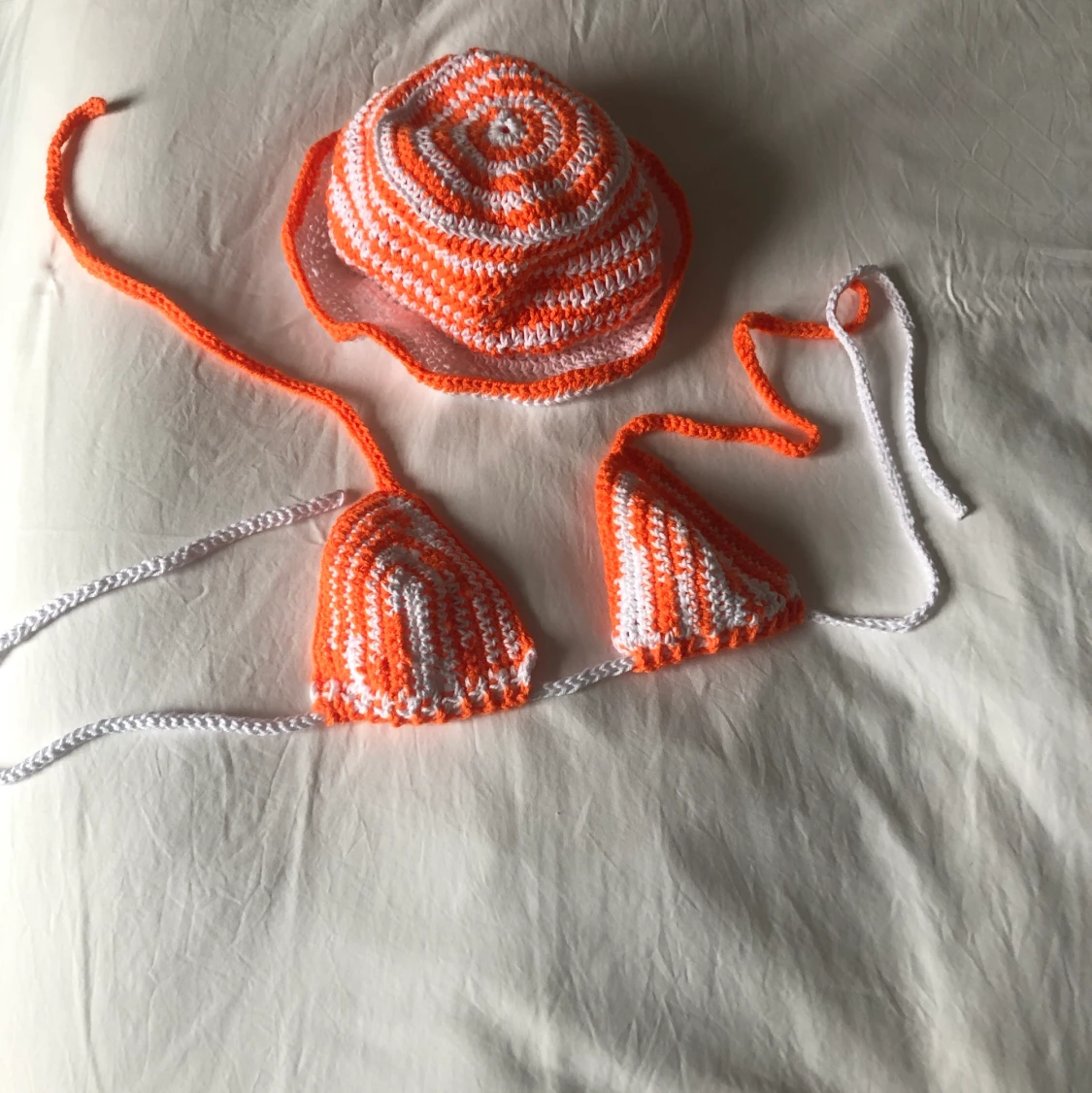 VIRKAT SET- Hat & Bra - 91