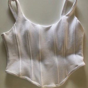 Topp  - Topp från h&m 🤍
