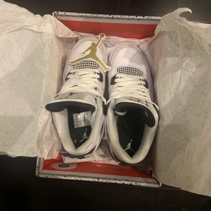 Jordan 4, Military Black - Kör ett intressekoll på mina nya jordans. Tänker att jag börjar mitt bud på 7,5 tusen
