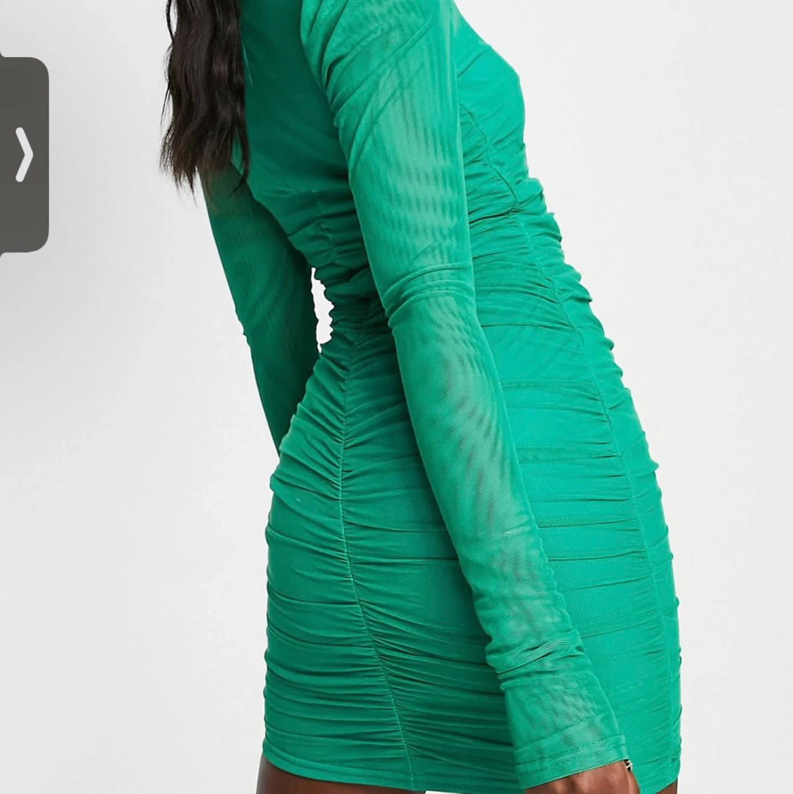 Grön OANVÄND klänning från In The Style - 90