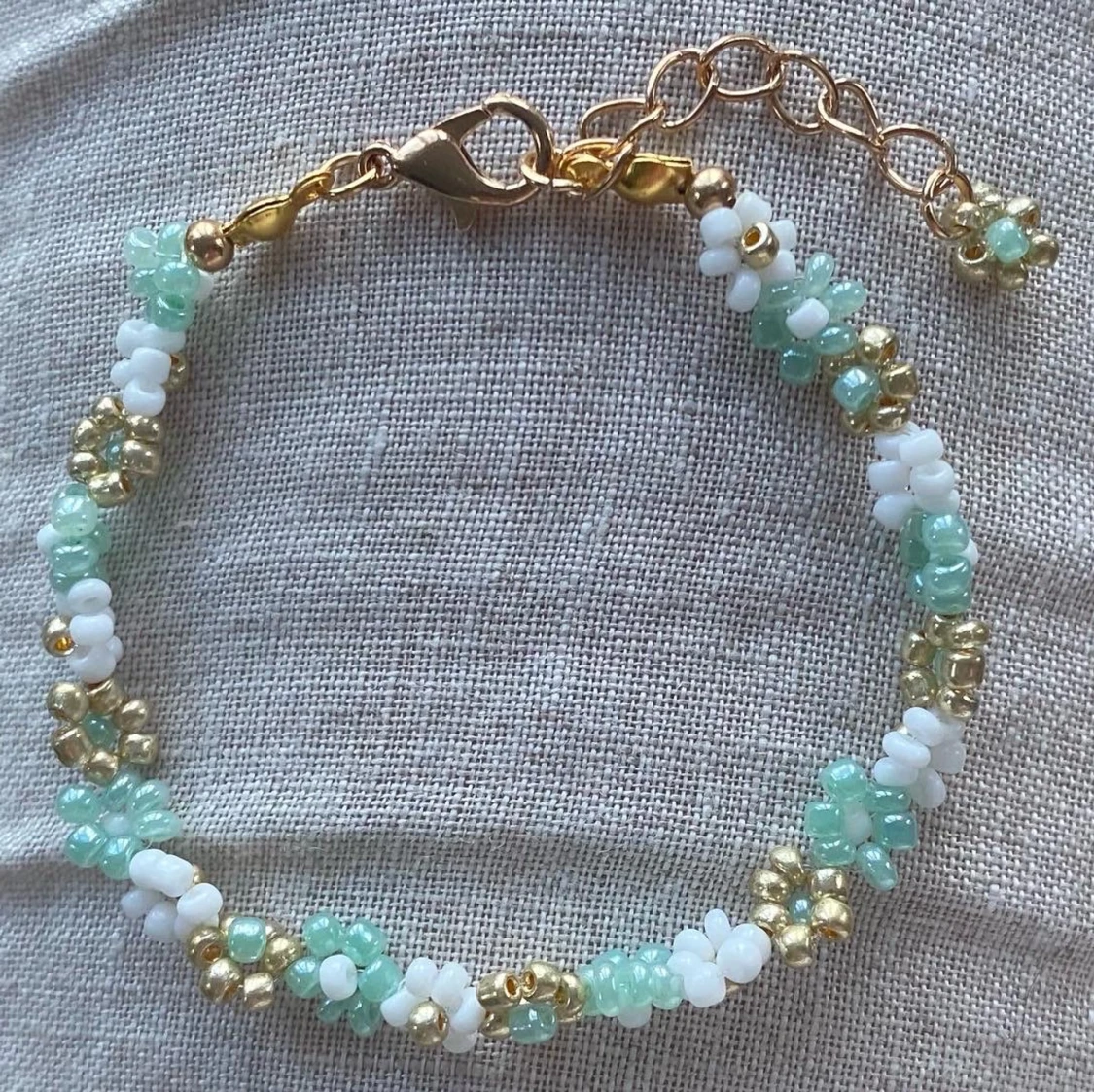 Handgjort pärlhalsband  - 91