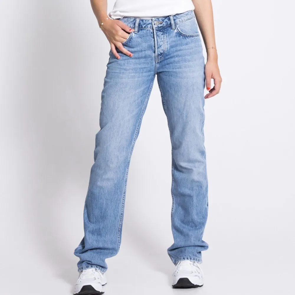 Säljer as snygga jeans från lager 157, deras modell icon. Dom är lågmidjade och ganska långa, aldrig använt pga dom var för stora. Säljer för 200:- ❤️(nypris 400❤️). Jeans & Byxor.