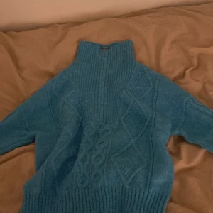 Stickad tröja - Stickad tröja från cubus, använt en gång men inte min stil