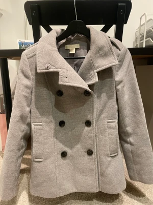 Kappa - Grå kappa i nyskick 