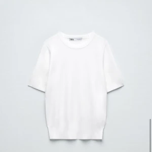 Zara tröja  - Vit zara tröja, bra skick 