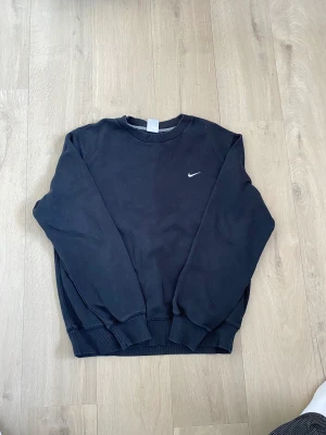 Vintage nike sweatshirt - Vintage nike sweatshirt i väldigt bra skick
