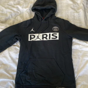 Psg x Jordan hoodie - Bra skick  Nypris 899kr
