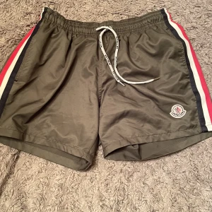 Bad shorts  - I fullt skick!
