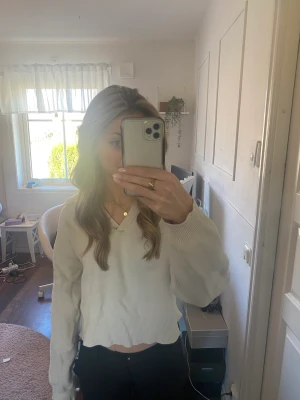 Stickad tröja💕 - Långärmad beige stickad tröja från gina.