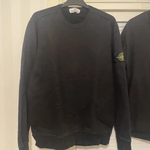 Stone Island Sweatshirt  - Storlek: L men passar M Skick: 9/10