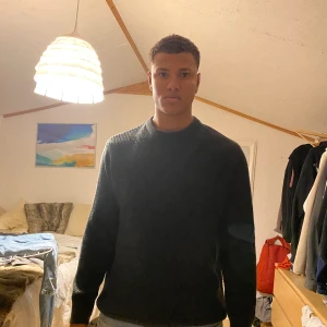 Stickat tröja strl M - Tröja 