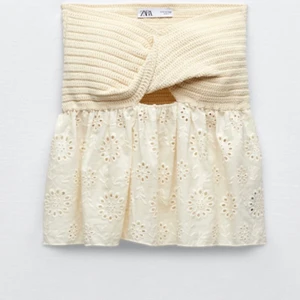 Zara topp - Säljer en jätte söt och populär topp från zara💞 