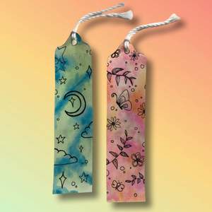 Bookmarks 🌙25kr st • Swish eller betala direkt • Finns 1 av varje • Grön & Rosa • Handgjorda med kärlek •