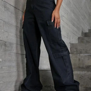 Snygga jeans - Helt nya och oanvända, säljer då de tyvärr var för små för mig