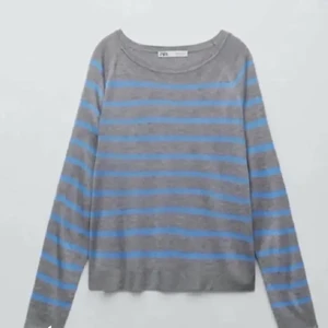 Zara - Säljer pga kommer inte till användning, fin och söt men använder aldrig❤️ (lånade bilder)