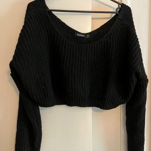 Svart tröja - Stickad kort tröja passar S - XS