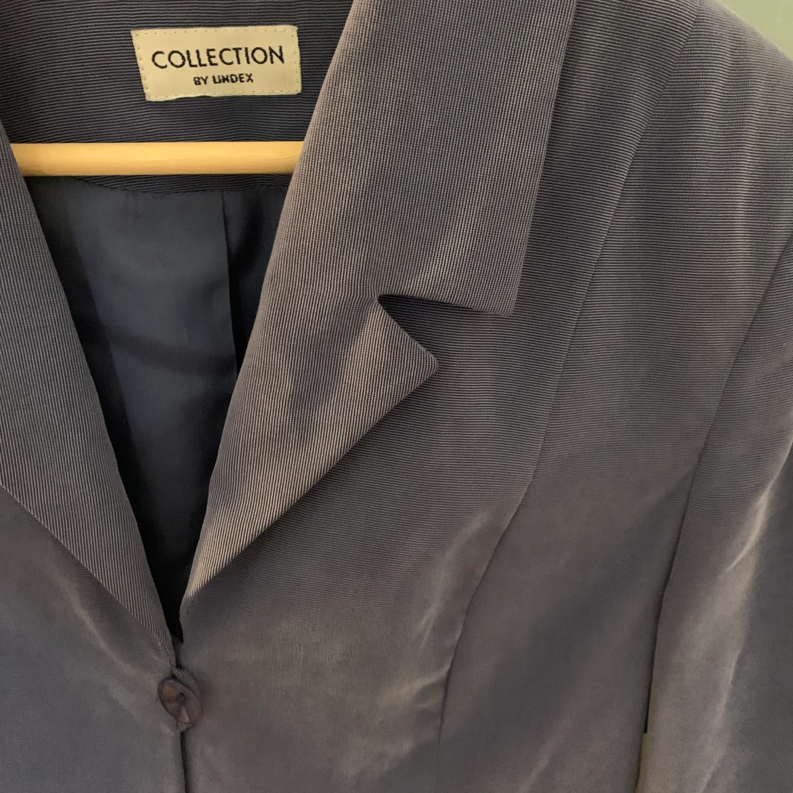 Väldigt snygg figursydd kavaj! - 90