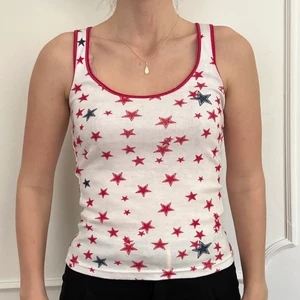 y2k topp stjärna - storlek: passar S och M. möts upp i stockholm eller fraktar 🖤