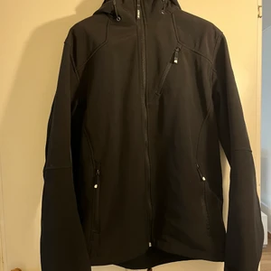 Mc kinley softshell jacka - Ett billigare alternativ till arcterryx!
