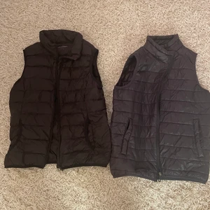 Snygga västar  - Säljer dessa två västar då dem är försmå. Dem är i fintskick. 