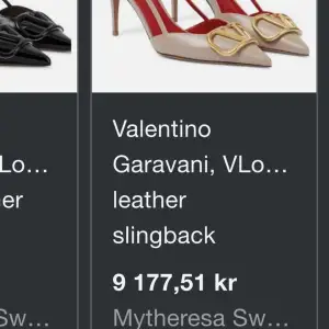 Säljer mina Valentino klackar som är i aa-kopia. Dom är helsvarta och är i storlek 39 men skulle passa 38 med då dom är små i storleken.