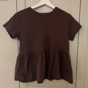 Topp - Säljer denna fina topp i storlek XS!😊