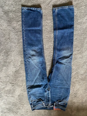 Acne studios jeans  - Acne studios jeans i väldigt gott skick 