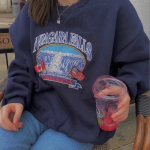 Brandy Melville sweatshirt - Mysig sweatshirt från Brandy med retro-print 