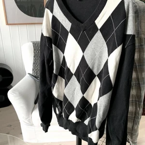 Vintage tröja - Finstickad bomullströja i vintagestil/90-tal.