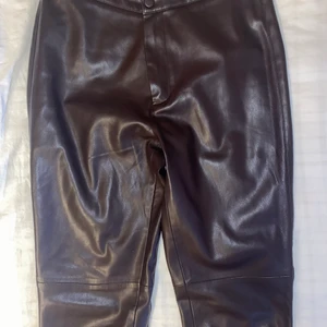 Byxor från MANGO - Nya byxor 