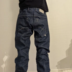 Baggyjeans från Core  - Fräcka Baggyjeans från Core Jack n Jones.