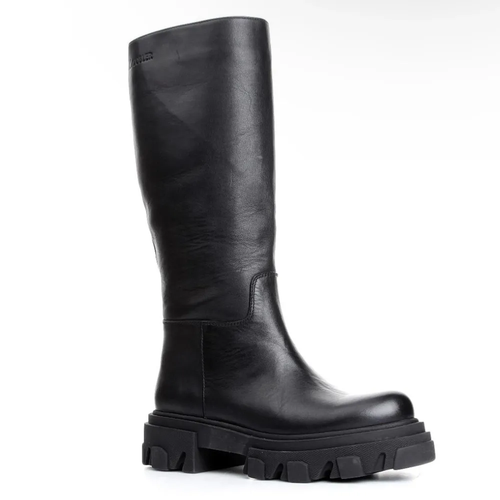 Jättesnygga boots från K. Cobler, endast använda ett par gånger! Nypris 1800kr   Väldigt bekväma skor, kan ha hela dagen utan att få ont 🌟. Skor.