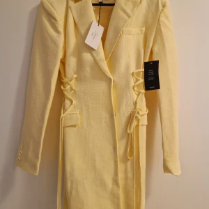 Kavaj klänning  - Ny skick! 