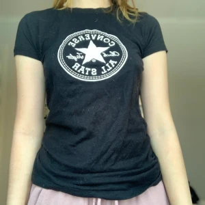 Converse tröja strl M - Bra i skick, sitter bra på mej som vanligtvis har S 