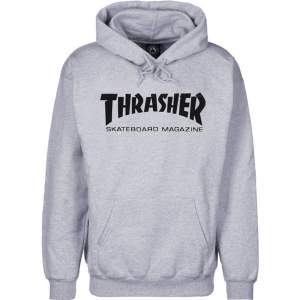 Säljer denna grå trasher hoodien då den inte kommer till användning längre för min del, storlek S. Nypris 1249kr, mitt pris 500kr