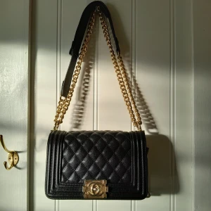 Väska - Fint skick. Postar spårbart