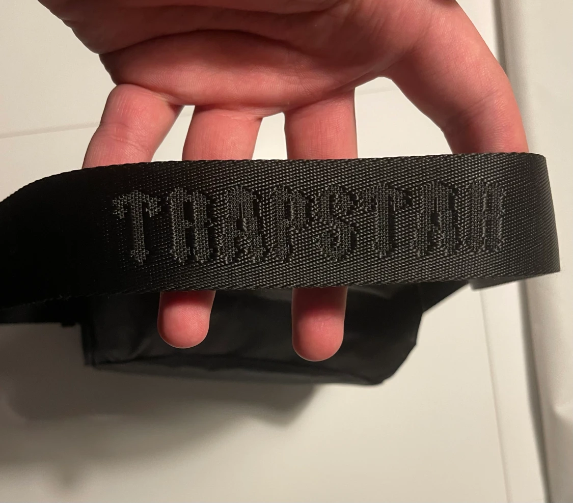 Trapstar axelväska  - 90