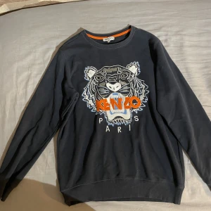 Kenzo sweatshirt - Kenzo sweatshirt, 7/10 okej skick, 2500kr ny
