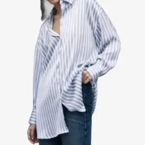 Skjorta från Zara storlek 40 fint skick