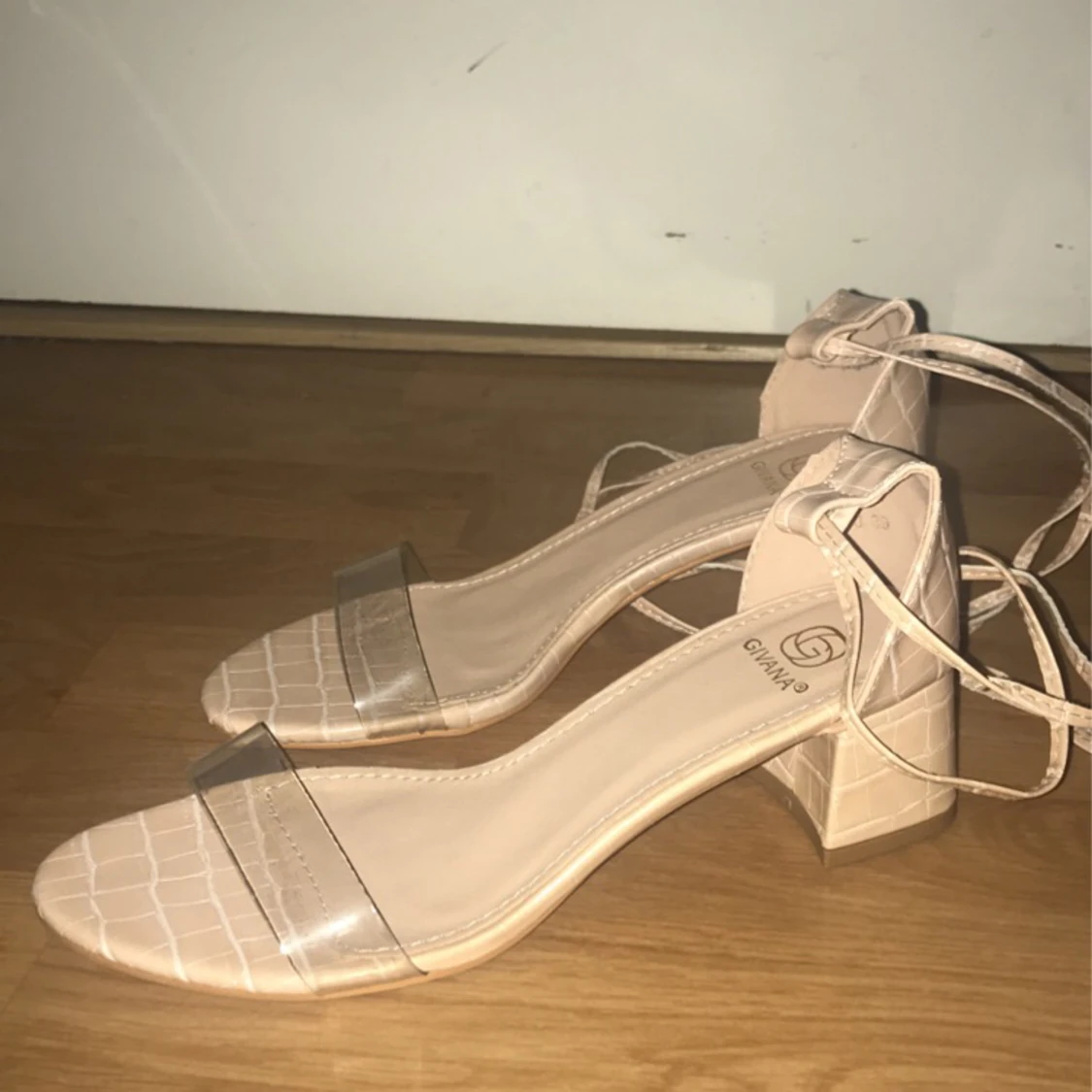 Rosa/beiga klackar   - 91