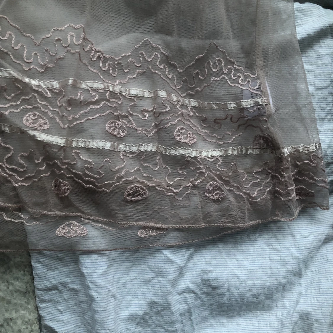 gullig mesh-klänning - 91