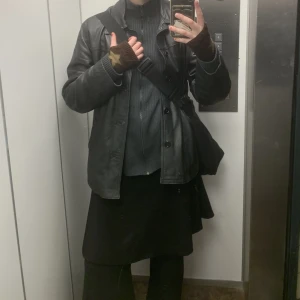 Svart läderjacka  - Klassiskt snygg vintage läderjacka 