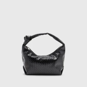 Väska - Snygg väska köpt för 1 månad sedan. 450+ frakt vid snabb affär❤️