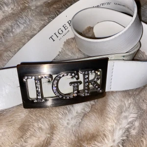 Tiger of Sweden  - Bälte från tiger of Sweden