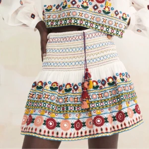 Zara kjol - Säljer denna kjol ifrån zara då jag inte får användning av den💕 Skriv privat vid intresse🫶